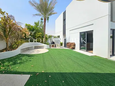 Large Layout | Directly On The Pool | Tennis Court