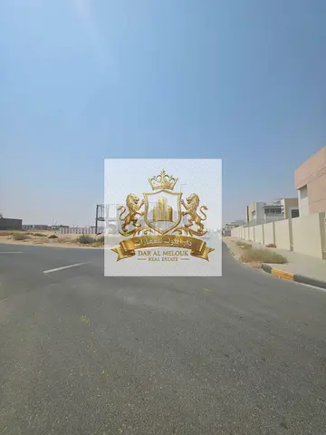 🏡 أرض سكنية زاوية للبيع في الرقيبة – ضاحية السيوح | الشارقة
📍 موقع مميز جداً – ثالث قطعة من مشروع نسمة
وبجوار المسجد