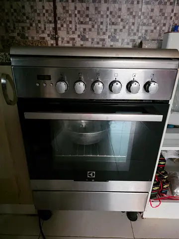 Electrolux stainless steel freestanding gas oven with hob - used