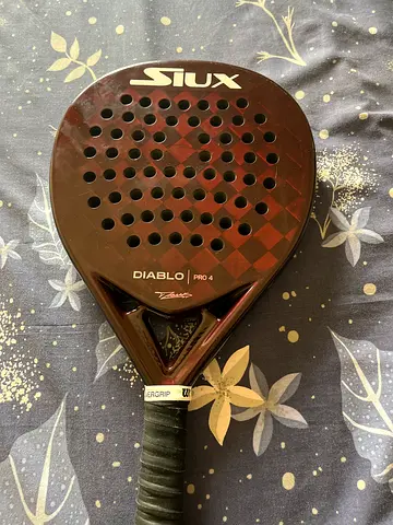 Siux Diablo Pro 4 Padel Racket - Good Condition slightly used