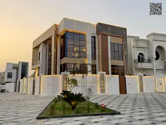 Special cash price! Luxury villa, including registration and ownership fees, directly on the main ro