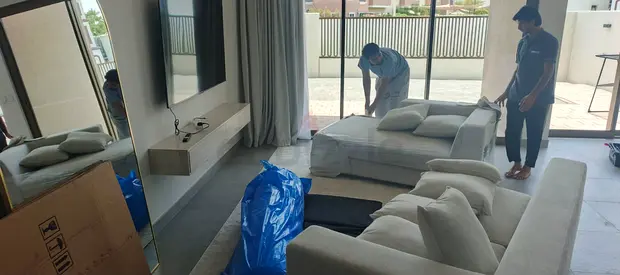 BEST MOVERS AND PACKERS IN DUBAI | DOOR TO DOOR SERVICE