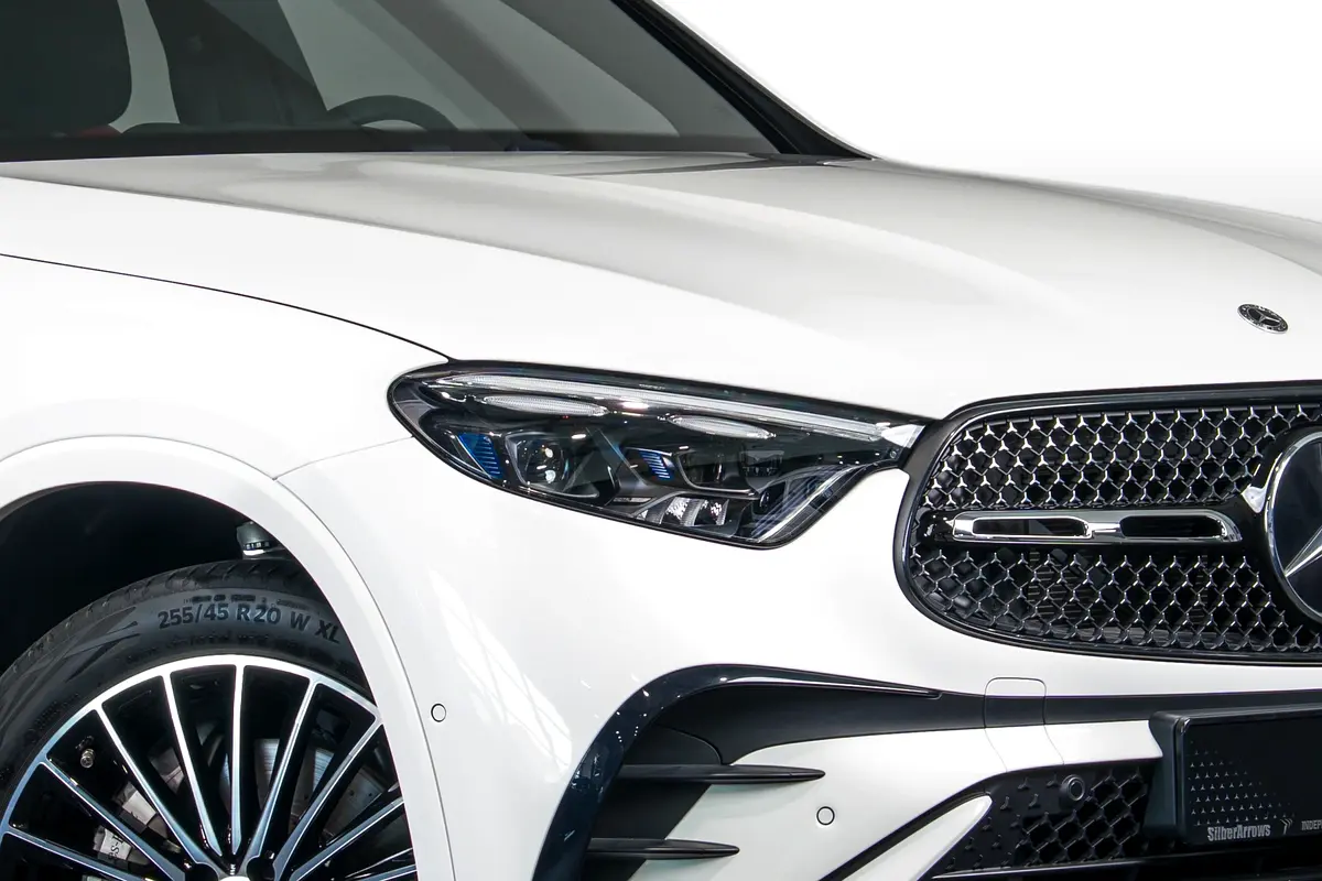 Mercedes-Benz GLC-Class 2025