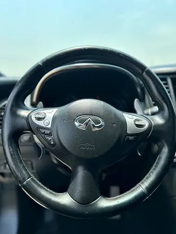 صورة 7 لـ 2014 Infiniti QX70