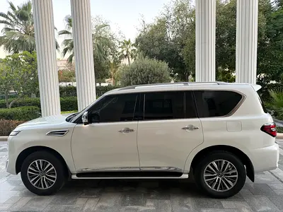 2021 Nissan PATROL 照片 2