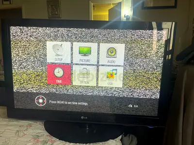 LG 42PQ30R — 42” plasma TV, made in Korea, manufactured March 2009. Runs on AC 100–240V, 50/60Hz, 3