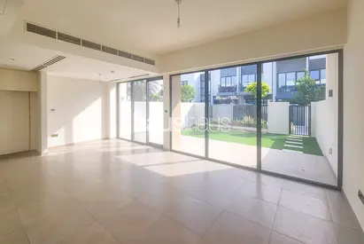 Back to Back | Close to Gym and Pool | Vacant