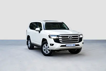 2025 Toyota LAND CRUISER 照片 2