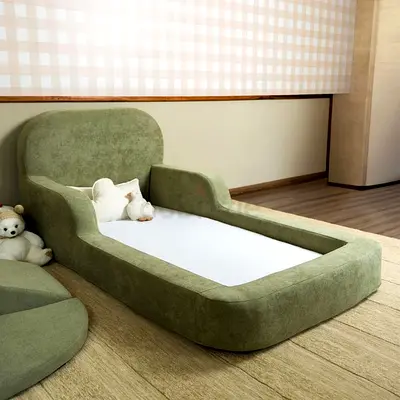Low-profile toddler floor bed (green) - cozy foam child bed
