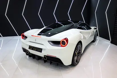 2017 Ferrari 488 — фото 10
