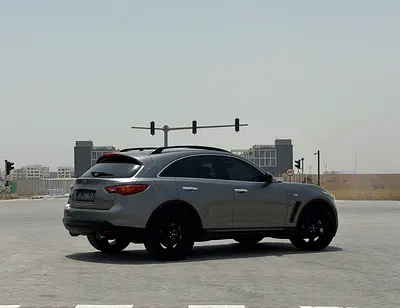 صورة 6 لـ 2014 Infiniti QX70