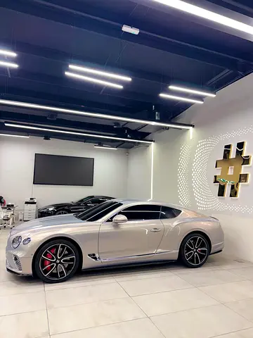 Bentley Continental GT V12 GCC