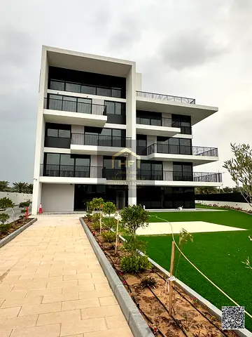 Exclusive Investment Opportunity – Brand New G+4 Building for Sale in Al Zorah, Ajman with Private Amenities! An exceptional commercial/residential i