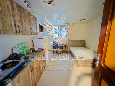للإيجار السنوي استوديو مفروش بالكامل بفرش فندقي مع تكييف وغاز مركزي