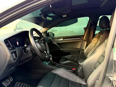 صورة 10 لـ 2018 Volkswagen GOLF R