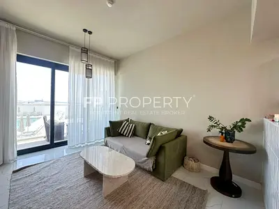 Close to Metro | Fully Furnished I Pool View