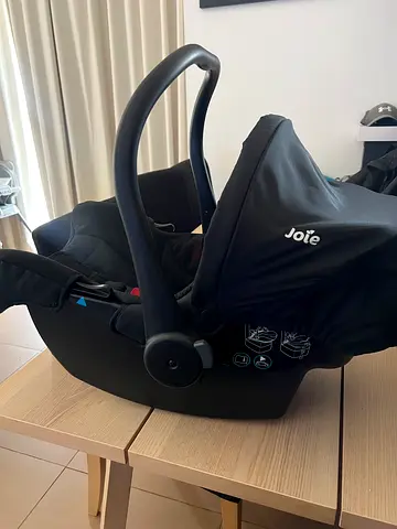 Joie Infant Car Seat (Black) - Very Good Condition