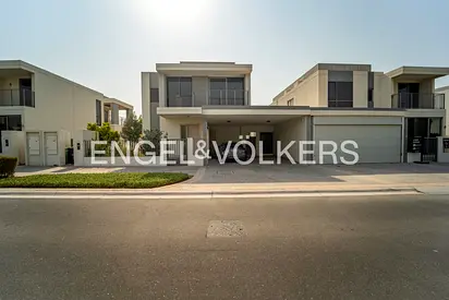 Green Belt | Close to Pool & Park | Vacant Soon