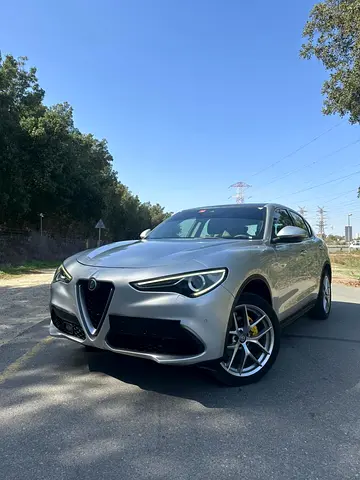 Stunning Alfa Romeo Stelvio Super 2020 | GCC Specs | Pristine Condition