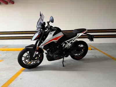 KTM DUKE 390 2021 170km milage