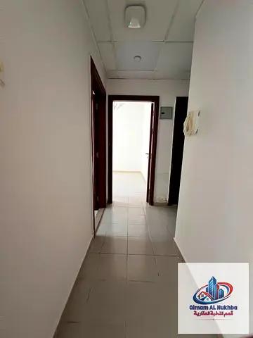 اجمل غرفه صاله القليعه تشطيبات ممتازه مطبخ كبير مرتب ونظيف حمام تشطيب لوكس تكييف غاز مركزي موقع ممتاز خلف مستشفي السعودي الالماني كل الخدمات بجوارك