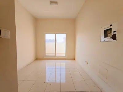 Spacious Studio// Neat & Clean // Close To Metro