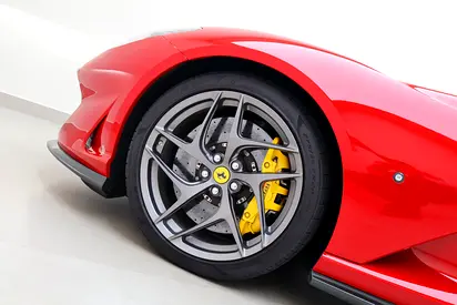 2020 Ferrari 812 — фото 9