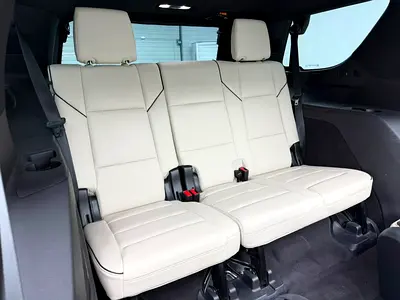 2023 Cadillac ESCALADE — миниатюра 16