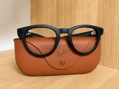 Ray-Ban, Meta, Gen 2, Wayfarer, Smart Glasses and Black.