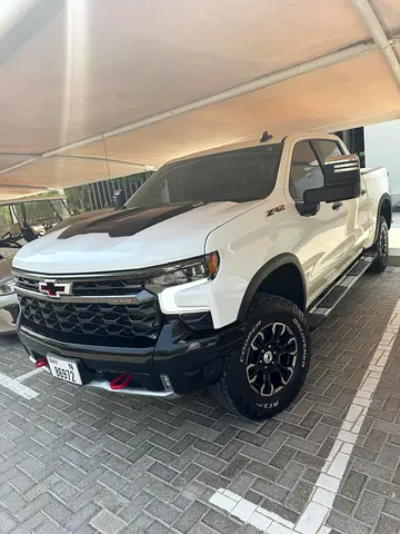 Silverado ZR2 Full service history Agency