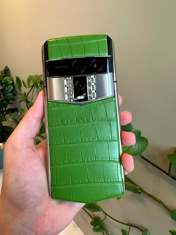 Vertu phone