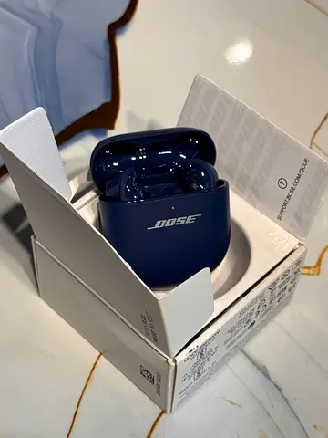 Bose QuietComfort ultra earbudss (navy)