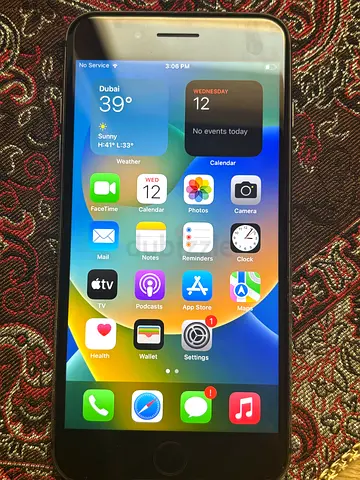 Iphone 8 plus 64 GB for sale works really well
