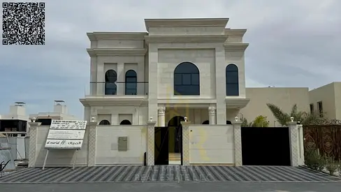 Prime location near amenities. Villa price includes electricity, water, and air conditioning | 6 rooms | External annex and roof | Don't miss this off