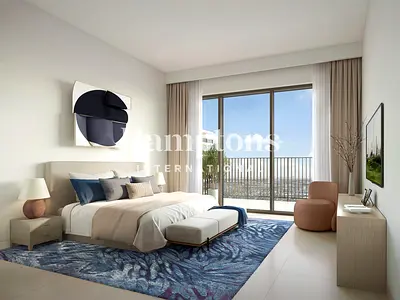 Large Terrace | Mid Floor | Prime Location