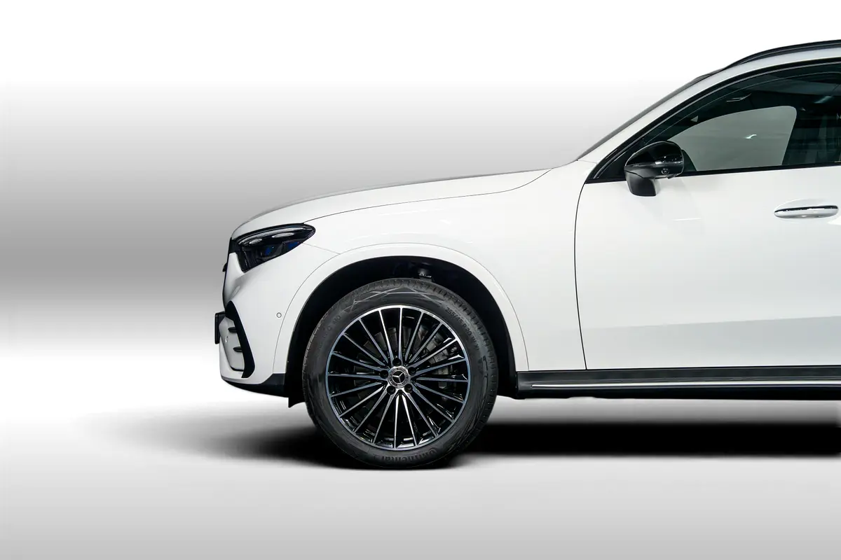 Mercedes-Benz GLC-Class 2025