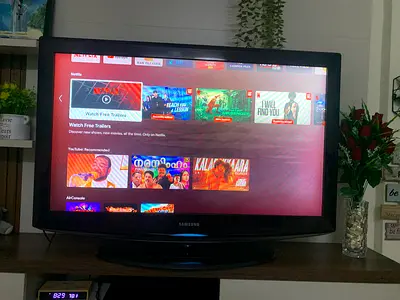 43” LCD Samsung TV