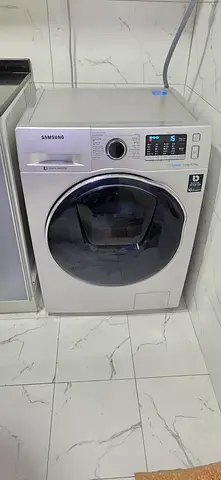 Samsung 7 kg washing and 5 kg dryer 2ni 1 like new condition