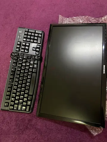 Samsung LED Monitor with Wired Keyboard - Good Working Condition