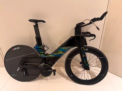 CADEX Tri 2024 Size M – SRAM Red AXS – Swiss Side Disc – Used Twice