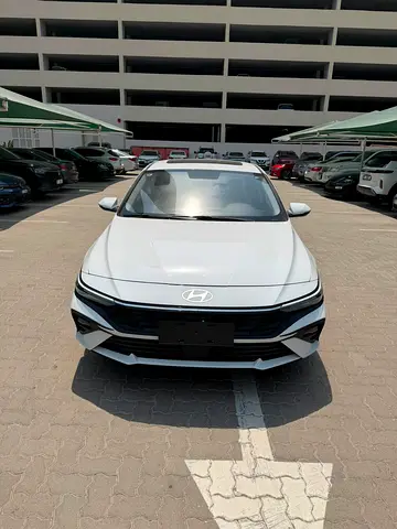 2025 Hyundai Elantra Gcc Cash, Dp, Inhouse finance