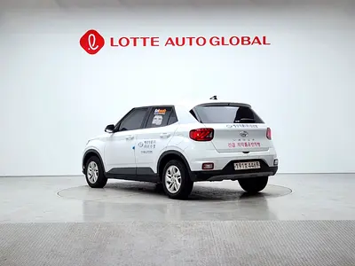 صورة 4 لـ 2022 Hyundai VENUE