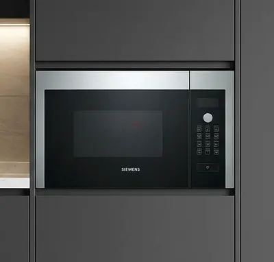 Siemens Built-In Microwave – Like-New Condition | Slightly Used