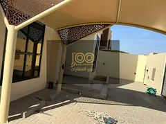 First occupancy villa in a quiet and secure area, suitable for families, within a residential comple