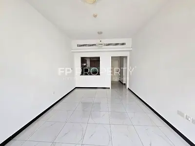 CHILLER FREE / UNFURNISHED 1BHK/ FRONT OF MALL