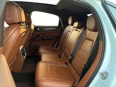 2022 Porsche CAYENNE thumbnail 13