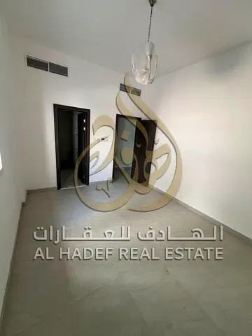غرفة وصالة للإيجار السنوي في البوطينة – قريب من نستو