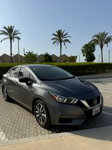 2022 Nissan VERSA 照片 1