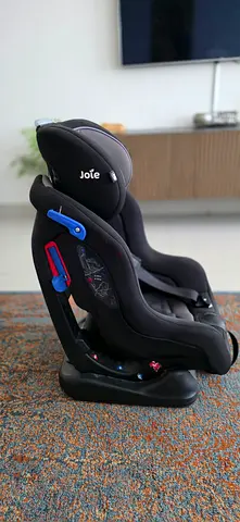 Joie infant car seat (rear-facing) - excellent conditions