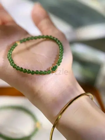Handmade Imperial Green Jade Beaded Bracelet with Gold Accent